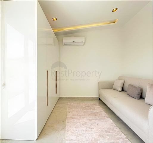 Modern 2+1 Penthouse for Rent in Central Alanya | 150 m to Beach