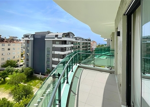 Modern 2+1 Penthouse for Rent in Central Alanya | 150 m to Beach