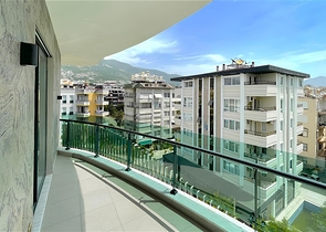 Modern 2+1 Penthouse for Rent in Central Alanya | 150 m to Beach
