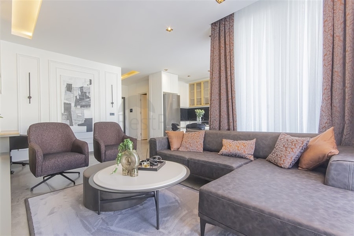 Luxury penthouse with sea view 50 meters from the sea