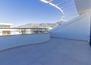 Luxury penthouse with sea view 50 meters from the sea