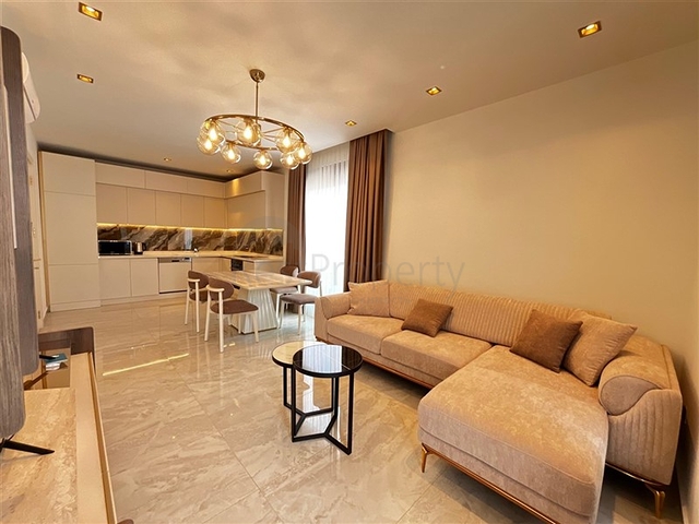 Furnished 2+1 Apartment in Central Alanya | 150 m to Private Beach