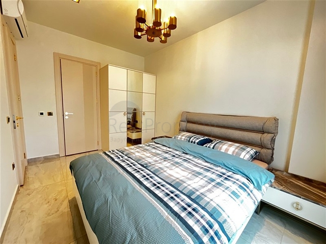 Furnished 2+1 Apartment in Central Alanya | 150 m to Private Beach