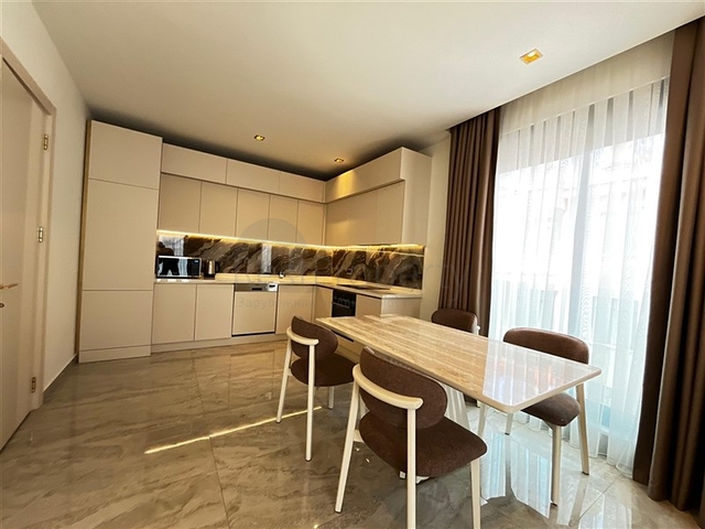 Furnished 2+1 Apartment in Central Alanya | 150 m to Private Beach