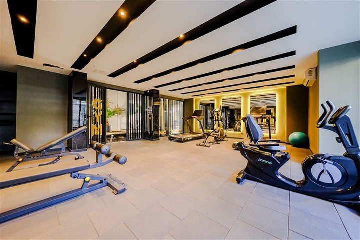 Furnished 2+1 Apartment in Central Alanya | 150 m to Private Beach