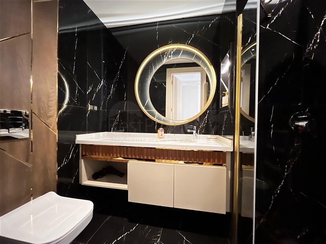 Furnished 2+1 Apartment in Central Alanya | 150 m to Private Beach