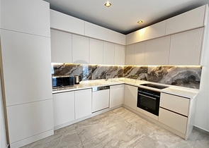 Furnished 2+1 Apartment in Central Alanya | 150 m to Private Beach