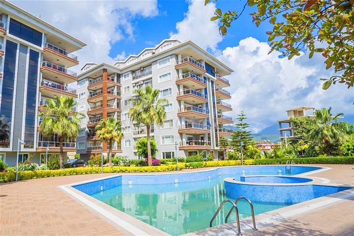 Spacious 4+1 Penthouse in Oba, Alanya | 240 m² with Large Terrace