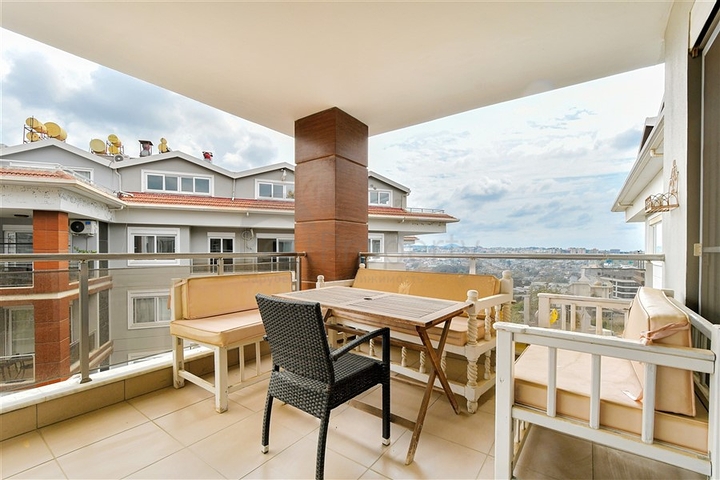 Spacious 4+1 Penthouse in Oba, Alanya | 240 m² with Large Terrace