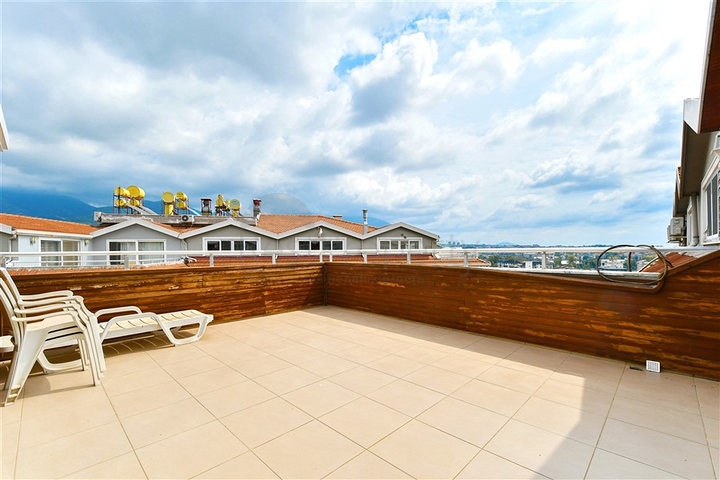 Spacious 4+1 Penthouse in Oba, Alanya | 240 m² with Large Terrace