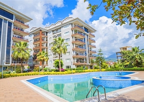 Spacious 4+1 Penthouse in Oba, Alanya | 240 m² with Large Terrace