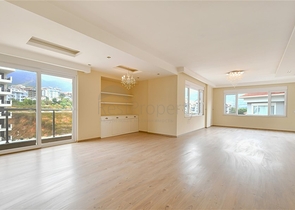 Spacious 4+1 Penthouse in Oba, Alanya | 240 m² with Large Terrace