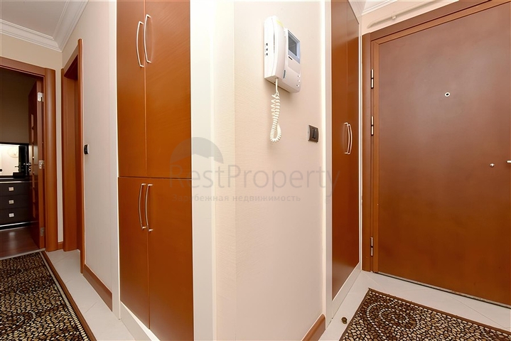 Spacious 2+1 Apartment in Central Alanya — 110 m², Resort Complex