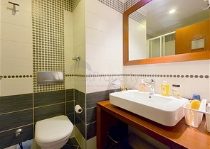 Spacious 2+1 Apartment in Central Alanya — 110 m², Resort Complex