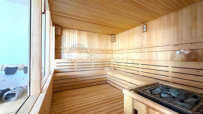 Modern duplex 2+1 with garden in a complex by the sea 