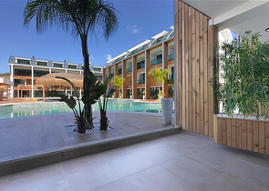 Modern duplex 2+1 with garden in a complex by the sea 