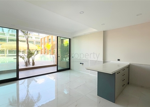 Modern duplex 2+1 with garden in a complex by the sea 