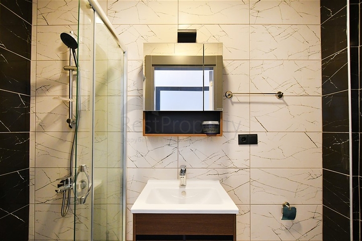 A modern apartment by the sea in Karkizhak is the perfect combination of comfort and location