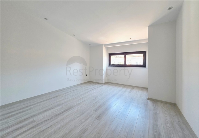 Spacious 3+1 duplex in the center of Alanya — style, comfort and walking distance to the sea