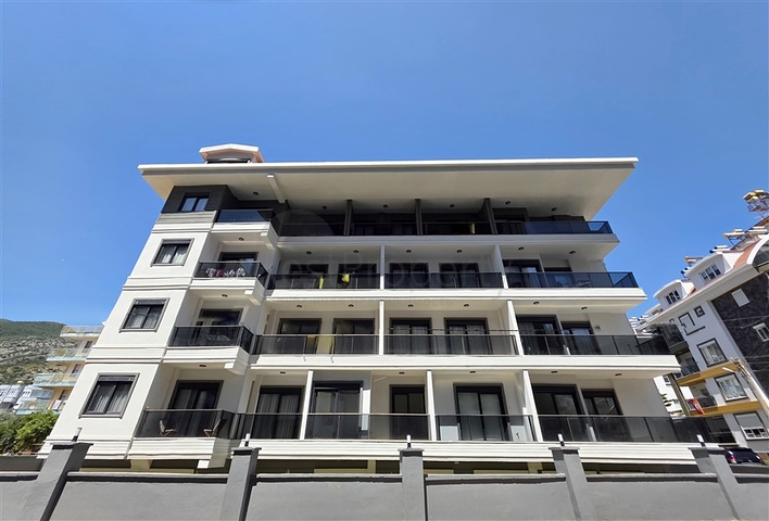 Spacious 3+1 duplex in the center of Alanya — style, comfort and walking distance to the sea