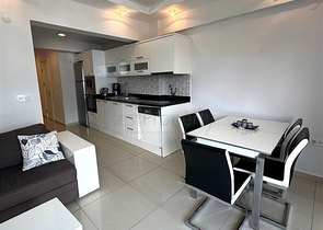 Furnished 2+1 Apartment in Cleopatra, Alanya — 250 m to the Beach