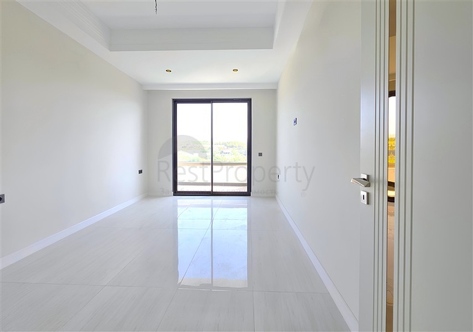 Luxury apartment by the sea with developed infrastructure in Turkler Luxury apartment by the sea with developed infrastructure in Turkler