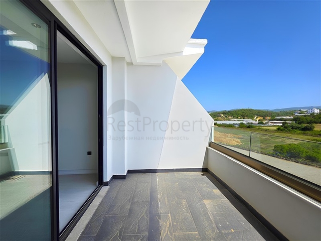 Luxury apartment by the sea with developed infrastructure in Turkler Luxury apartment by the sea with developed infrastructure in Turkler