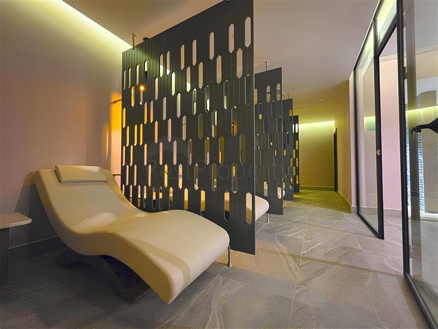 Luxury apartment by the sea with developed infrastructure in Turkler Luxury apartment by the sea with developed infrastructure in Turkler