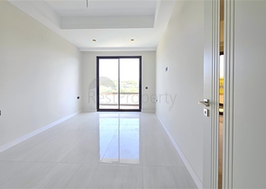 Luxury apartment by the sea with developed infrastructure in Turkler Luxury apartment by the sea with developed infrastructure in Turkler