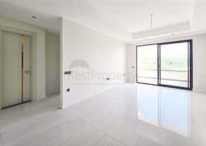 Luxury apartment by the sea with developed infrastructure in Turkler Luxury apartment by the sea with developed infrastructure in Turkler