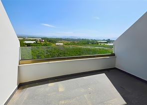 Luxury apartment by the sea with developed infrastructure in Turkler Luxury apartment by the sea with developed infrastructure in Turkler