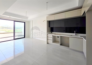 Luxury apartment by the sea with developed infrastructure in Turkler Luxury apartment by the sea with developed infrastructure in Turkler