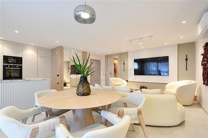 Spacious furnished 2+1 apartment near the sea is an ideal option for living and relaxing