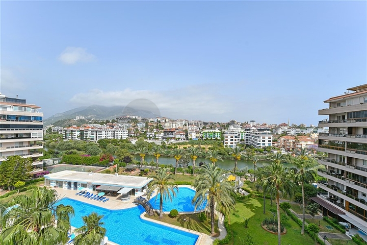Spacious furnished 2+1 apartment near the sea is an ideal option for living and relaxing
