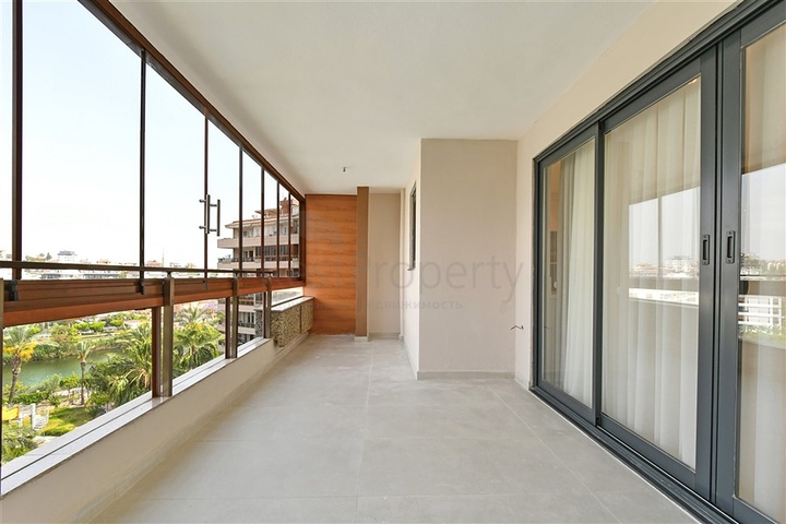 Spacious furnished 2+1 apartment near the sea is an ideal option for living and relaxing