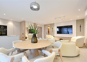 Spacious furnished 2+1 apartment near the sea is an ideal option for living and relaxing