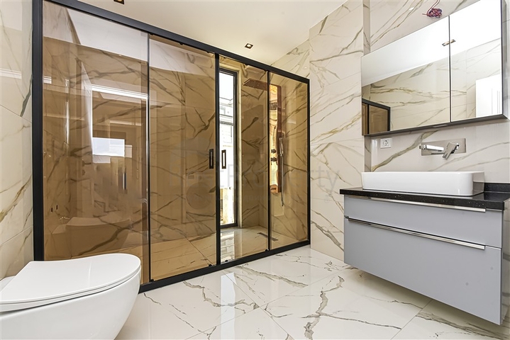 Modern villa with sea view, surrounded by nature and premium comfort