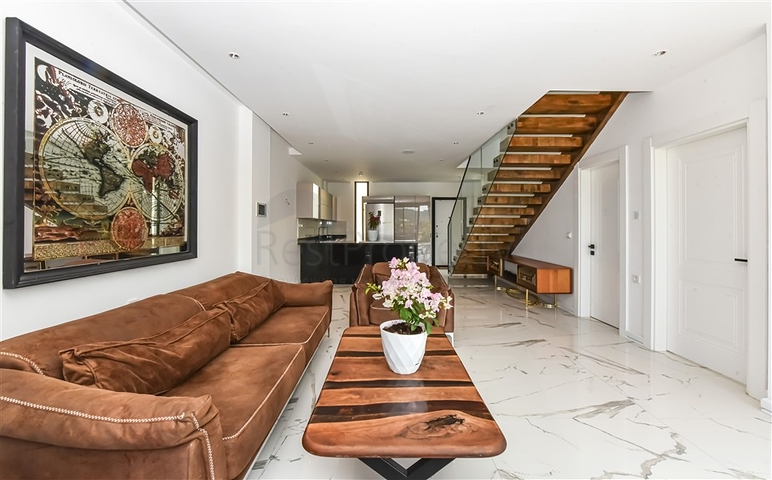 Modern villa with sea view, surrounded by nature and premium comfort