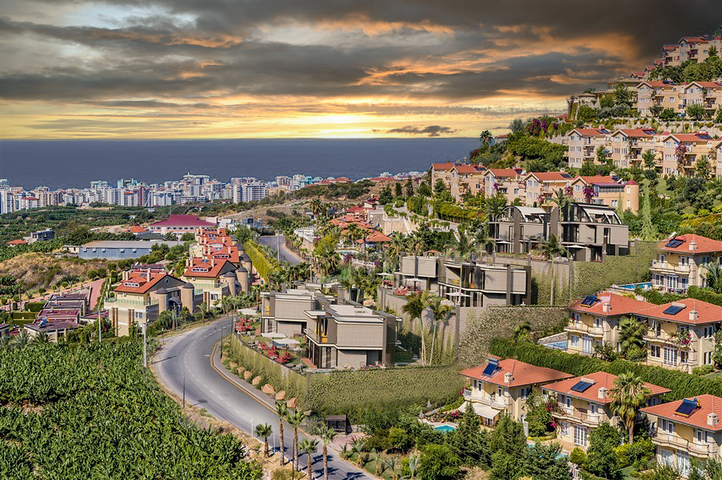 Modern villa with sea view, surrounded by nature and premium comfort