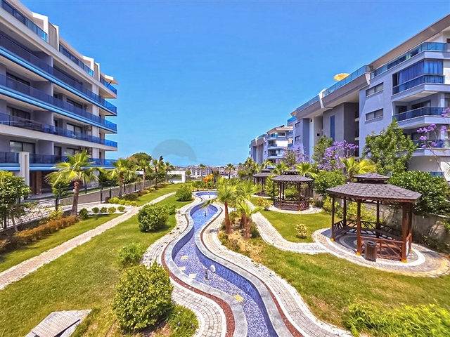Modern apartment with panoramic sea view 