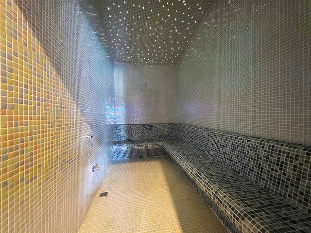 Modern apartment with panoramic sea view 