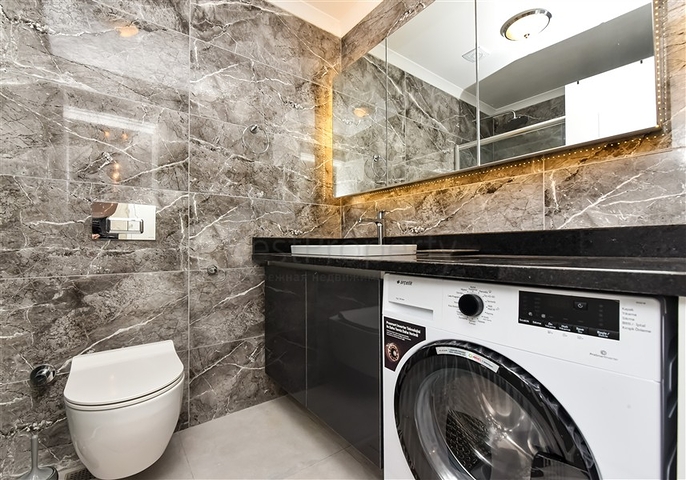 Modern apartment with panoramic sea view 