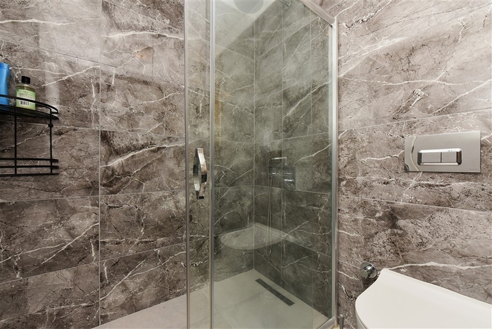 Modern apartment with panoramic sea view 