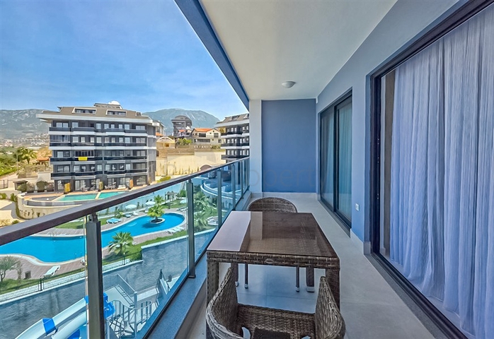 Modern apartment with panoramic sea view 