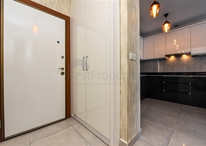 Modern apartment with panoramic sea view 