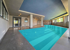 Modern apartment with panoramic sea view 