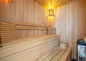 Ideal seaside home: spacious villa with views of the Mediterranean Sea