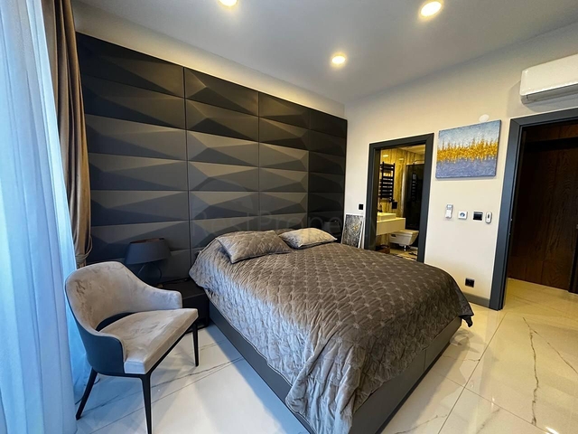 Spacious duplex by the sea in a premium complex - for connoisseurs of a high standard of living