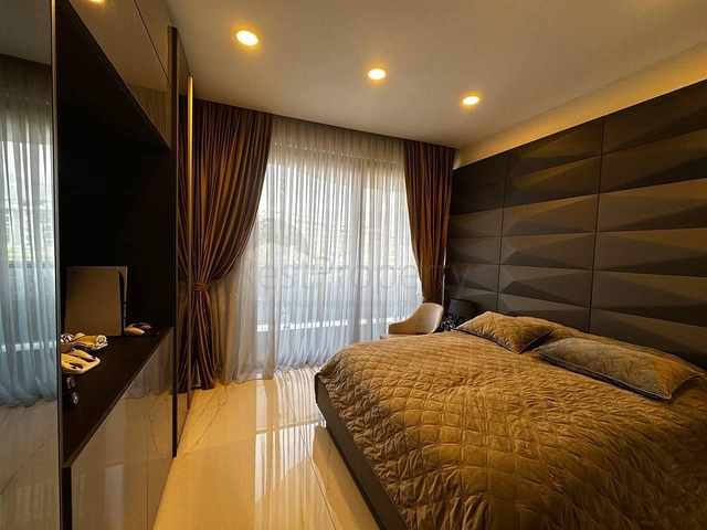 Spacious duplex by the sea in a premium complex - for connoisseurs of a high standard of living