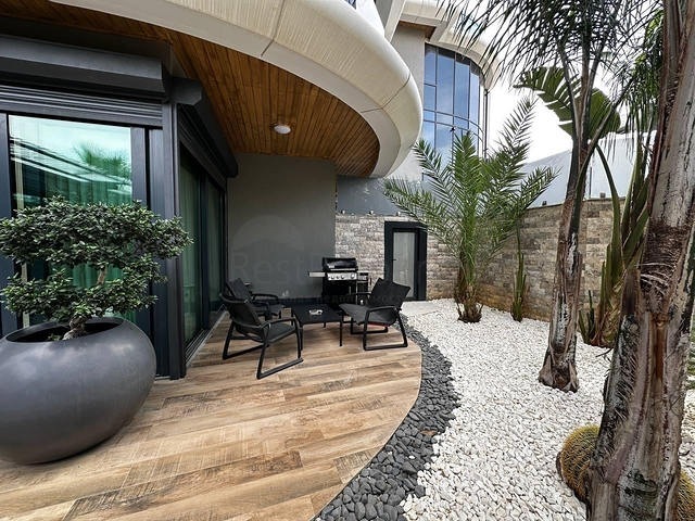 Spacious duplex by the sea in a premium complex - for connoisseurs of a high standard of living